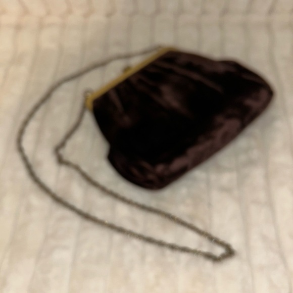 Vintage 1940's Harry Levine Brown Velvet Clutch with Gold Accents - Picture 3 of 10